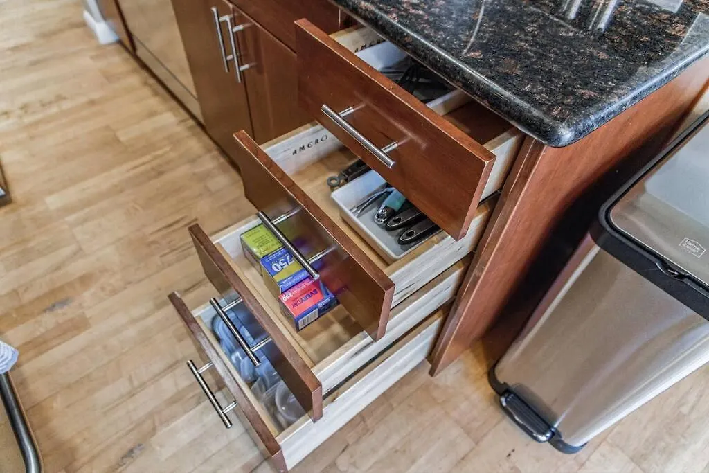 Vibrant 2Bed Condo - Stroll To Sea Space Needle Seattle United States